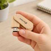 Wooden 360 Swivel USB Flash Drive – 8GB